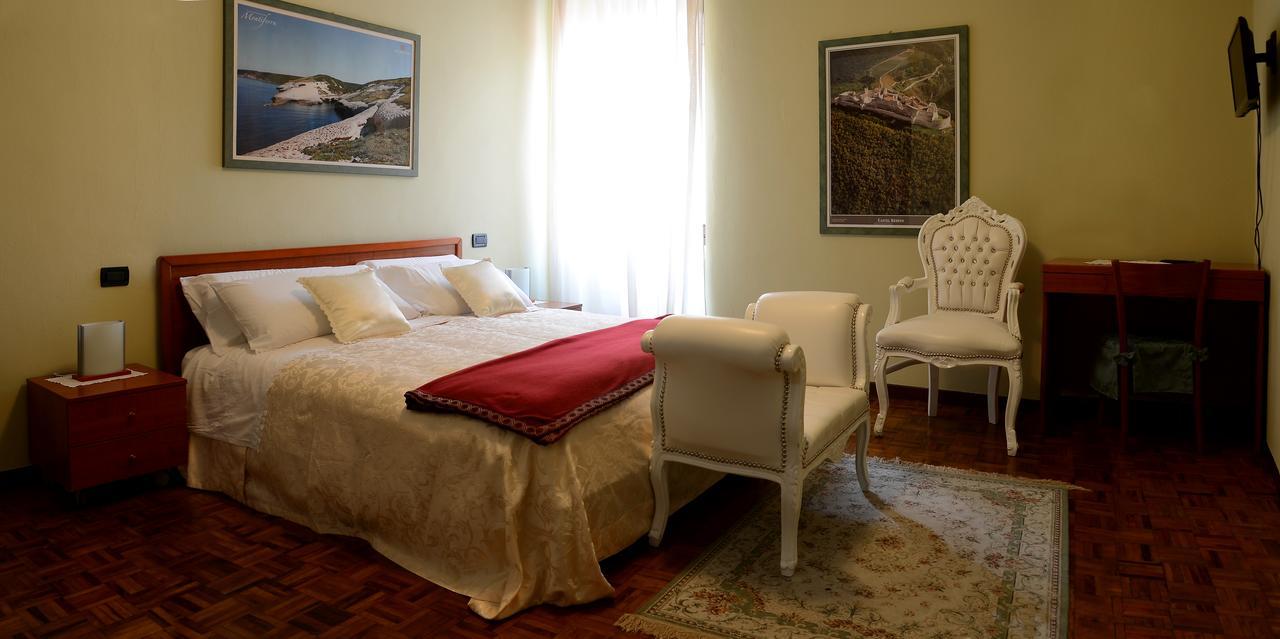 Hotel La Fenice Chiari Zewnętrze zdjęcie